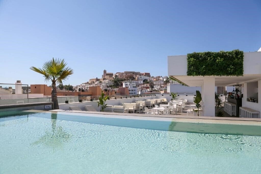 Hotel Eurostars Puerto De Ibiza 4*