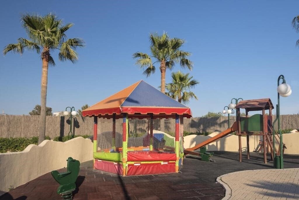 Imaginea Barcelo Pueblo Ibiza 3*