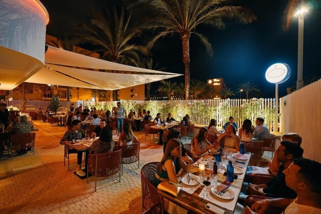 Fotografie El Hotel Pacha 4*