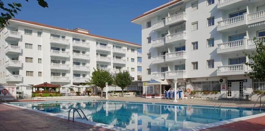 Фото Europa Apartamentos 2*