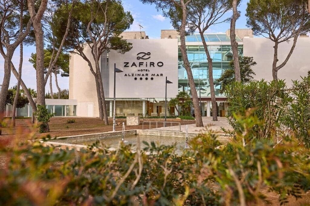 Imaginea Zafiro Alzina Mar 4*
