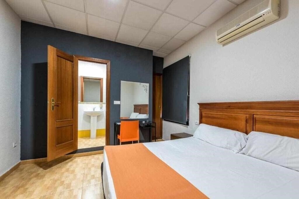 Отель Kubik Hotel 2*