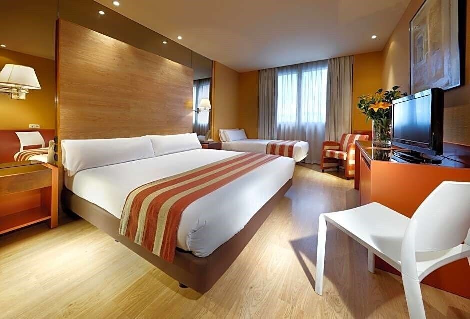 Fotografie Crisol Puerta de Burgos (ex. Hotel Puerta de Burgos, Zenit Puerta de Burgos) 4*