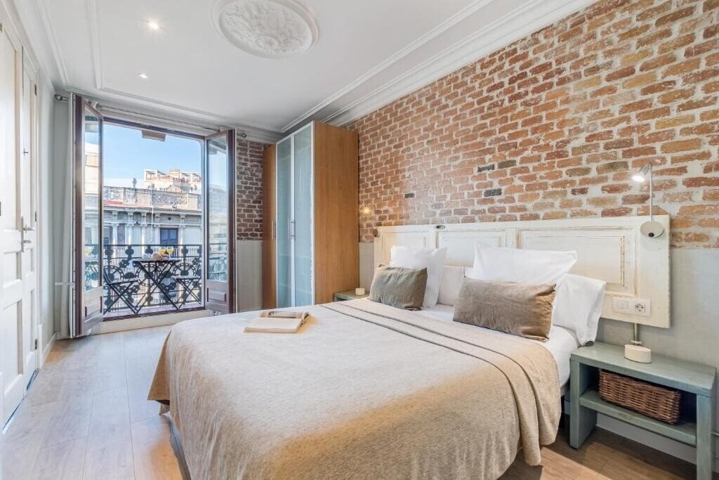 Отель Fuster Apartments 4*