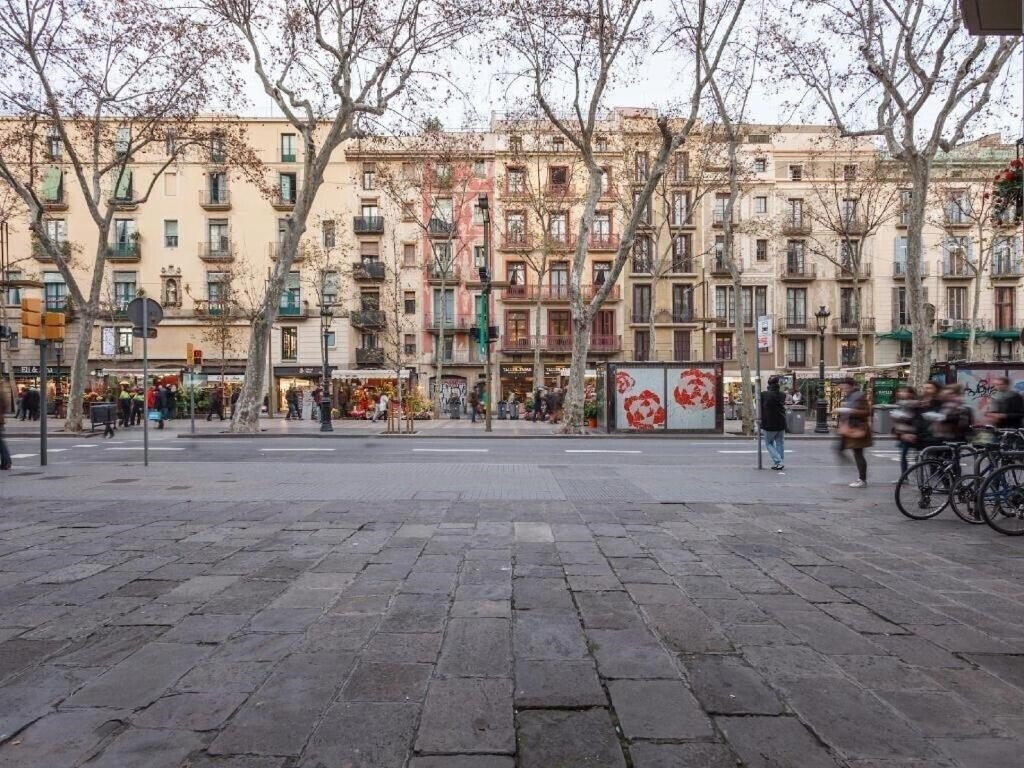 Отель Apart Rambla108 3*