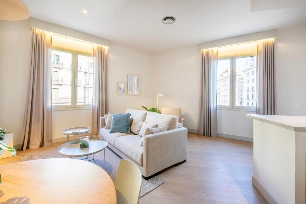 Hotel Fisa Rentals Ramblas Apartments 3*