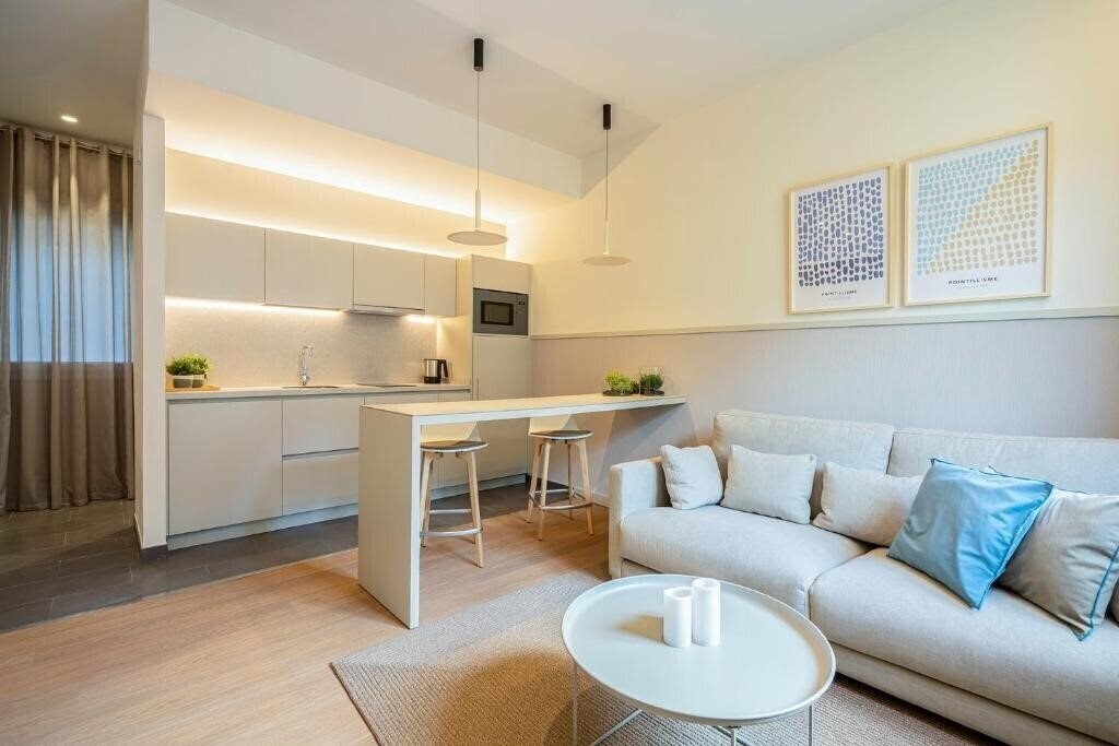 Imaginea Fisa Rentals Ramblas Apartments 3*