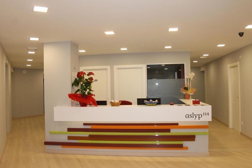 Hotel Hostal Aslyp 114 Barcelona 2*