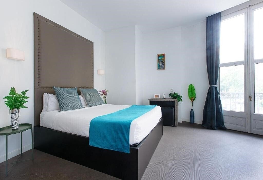 Hotel Amra Hostel 2*