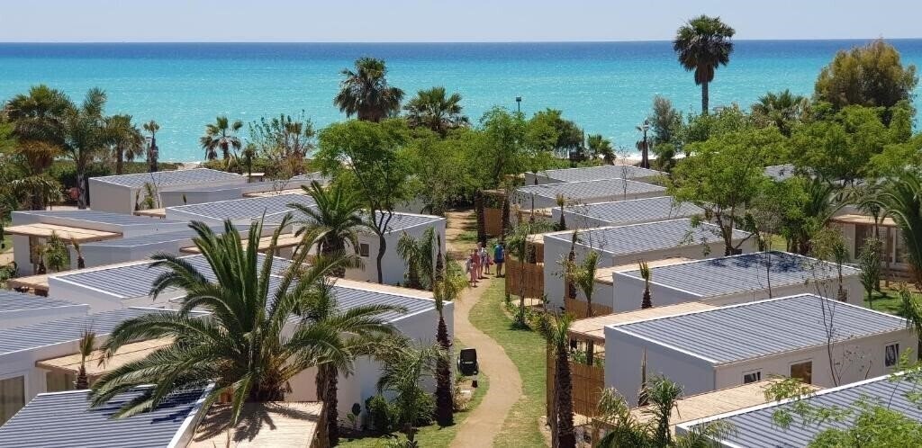 Hotel Alannia Els Prats (ex. Camping Marius) 3*