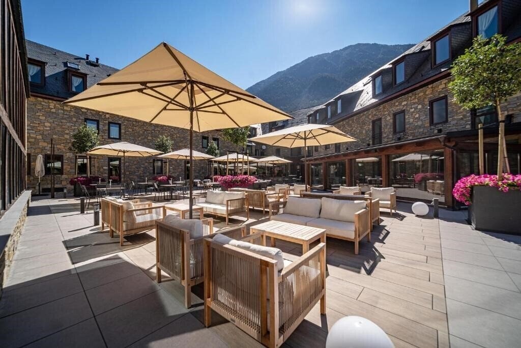 Картинка Hotel Vilagaros Apartamentos 4*