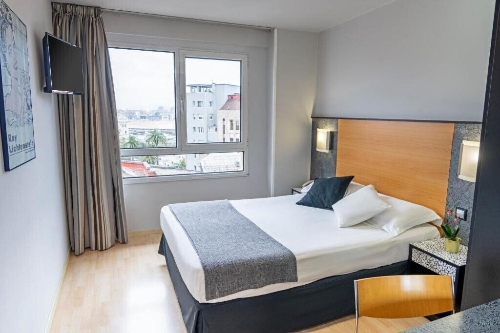 Фотография Hotel Pathos Gijon by Faranda Express 3*