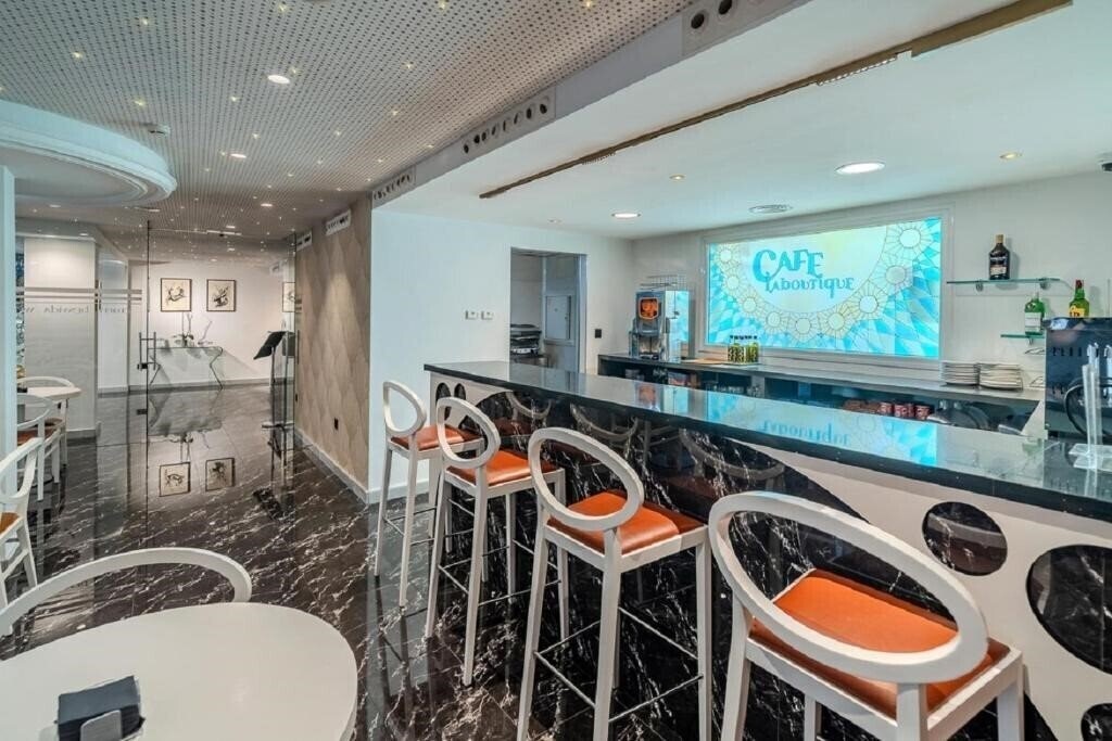 Fotografie La Boutique Puerta Osario 3*
