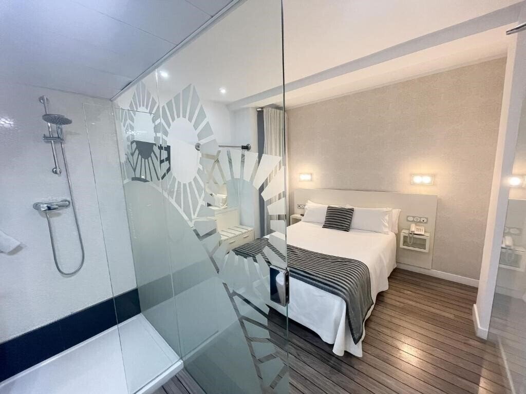 Imaginea La Boutique Puerta Osario 3*
