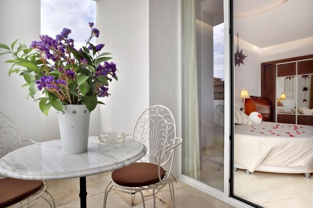 Imaginea Oasis Cordoba 4*