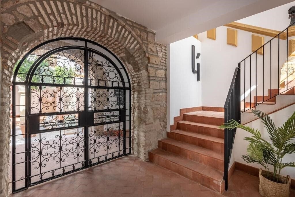 Изображение Libere Cordoba Patio Santa Marta 2*