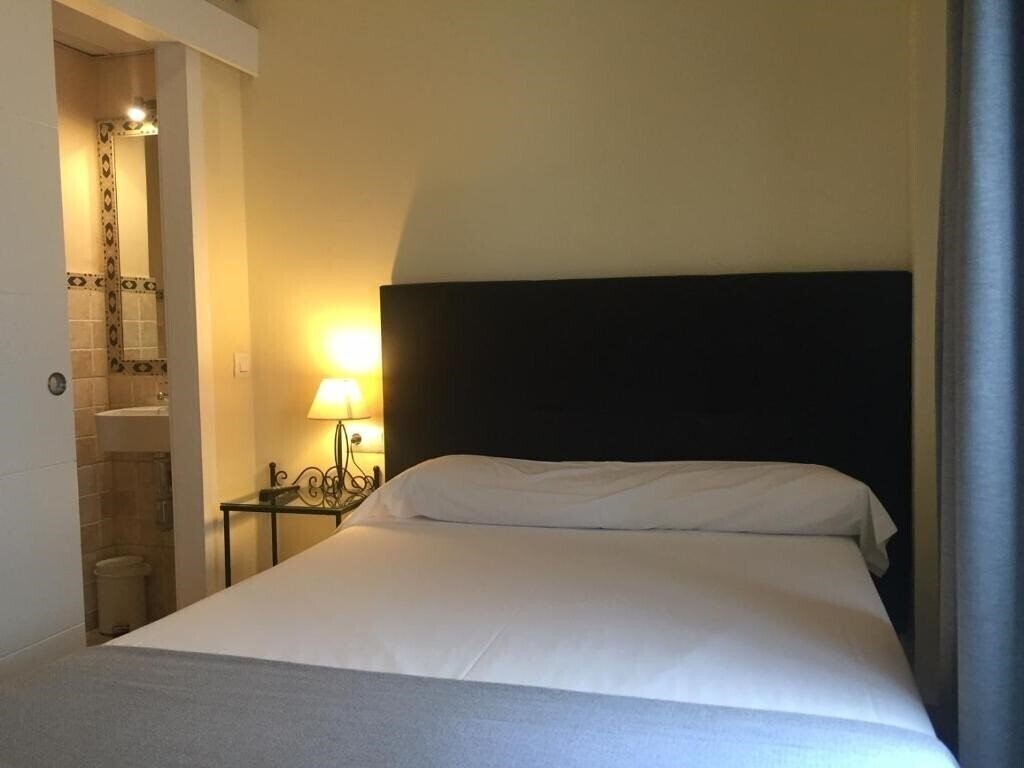 Imaginea Hospederia Luis De Gongora 2*