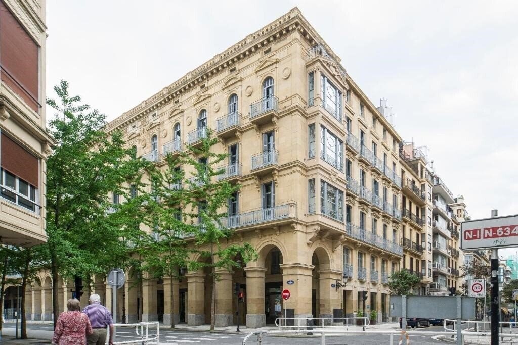 Hotel Hotel Arbaso 4*