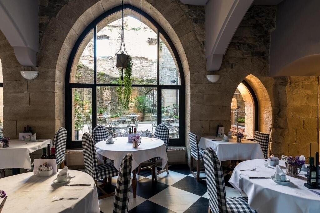 Imaginea Parador De Hondarribia El Emperador (ex. Parador Castillo De Carlos V) 4*