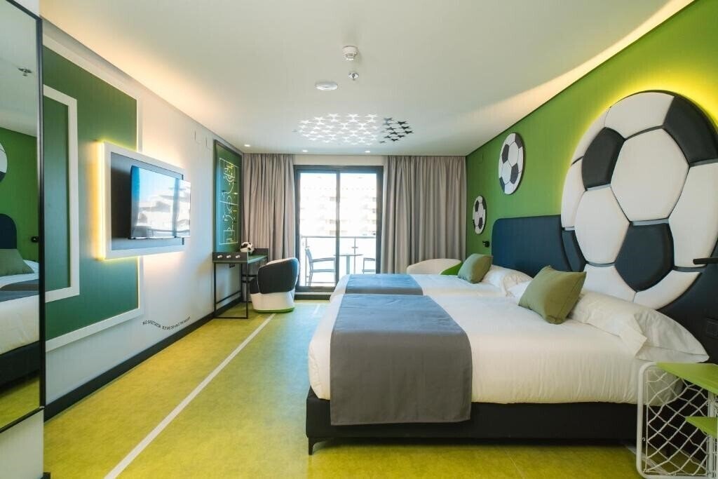 Hotel Gran Duque 4*