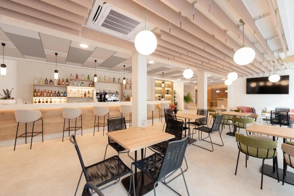 Фотография Rh Sol 3*