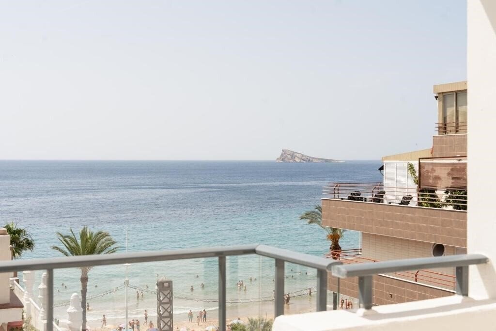 Отель Rh Estudios Sol 2*