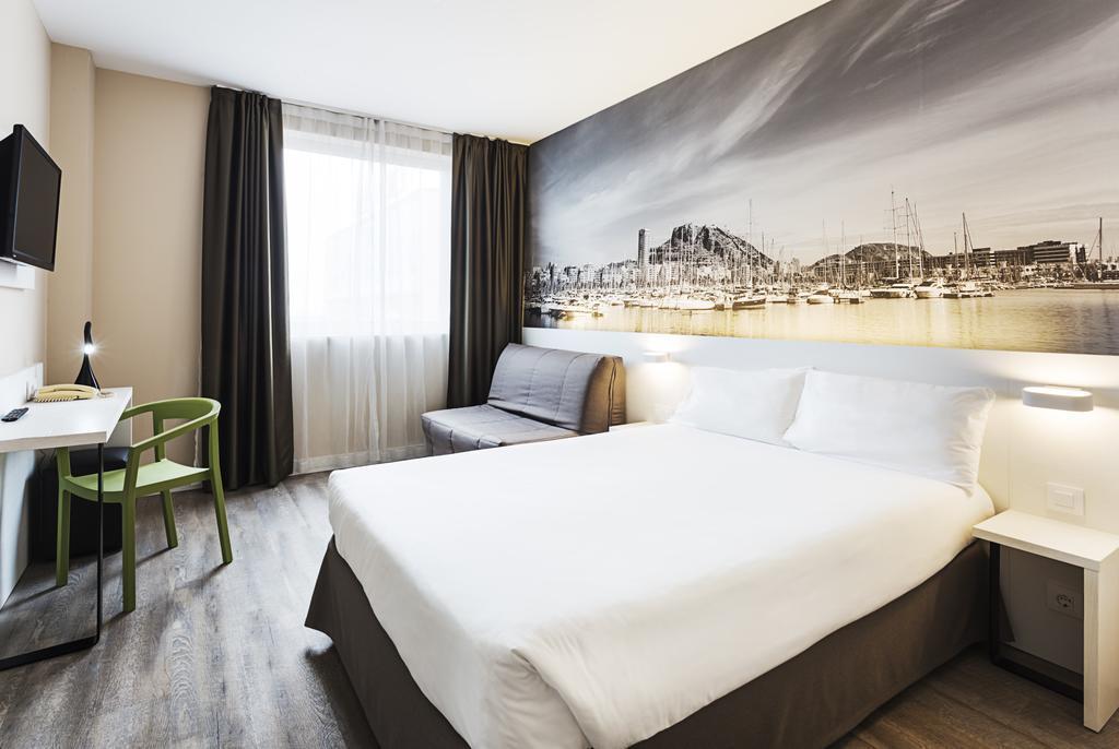 Hotel B & B Alicante (Ex Holiday Inn Express) 3*