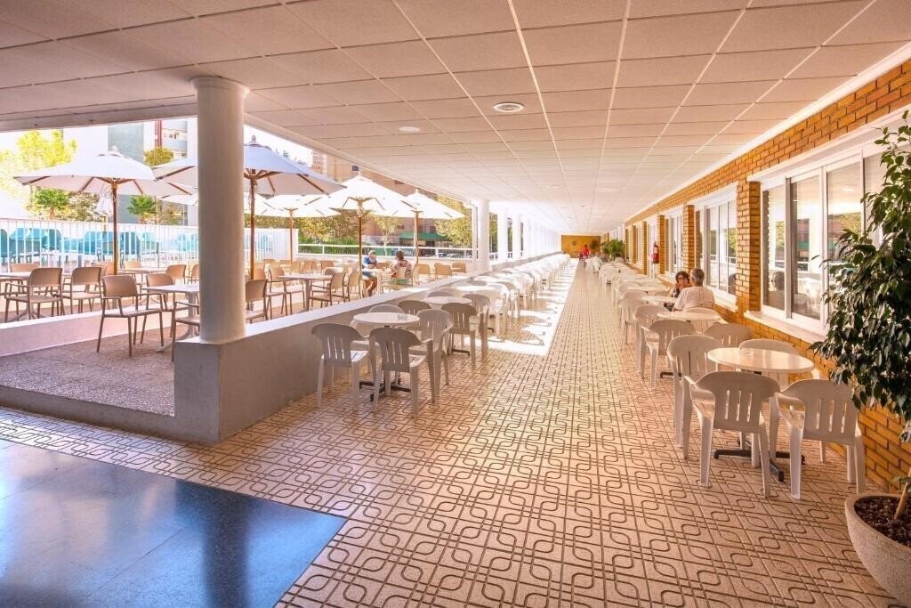 Imaginea Caballo De Oro 3*