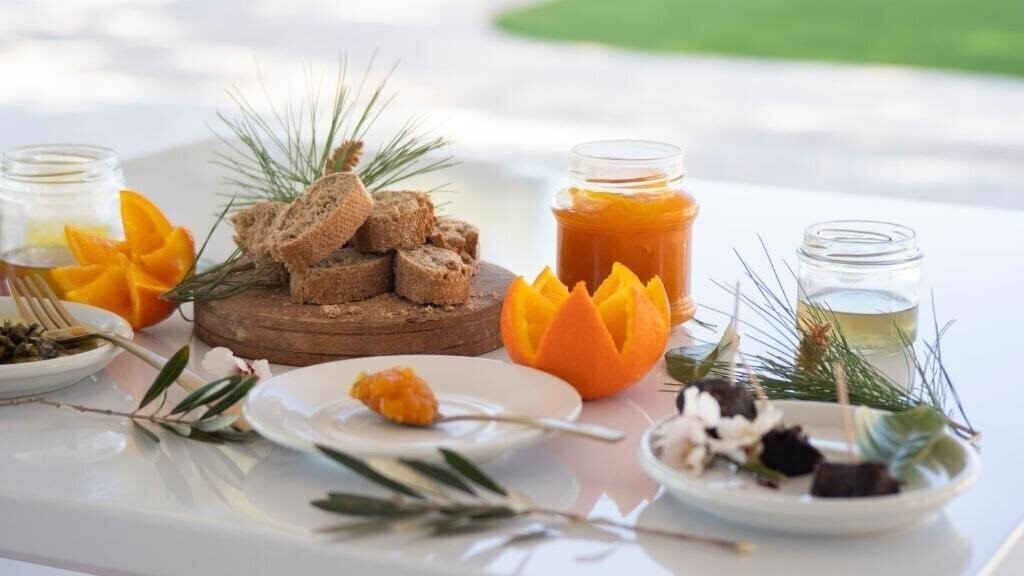 Imaginea Nature Suites Puig Campana 3*