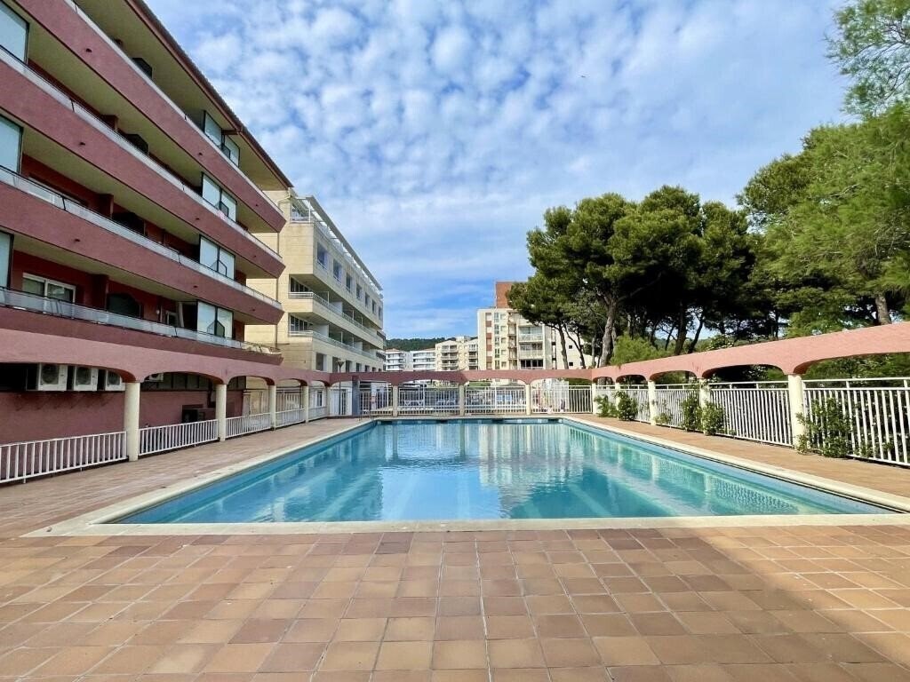 Imaginea Apartments Salles Beach 3*