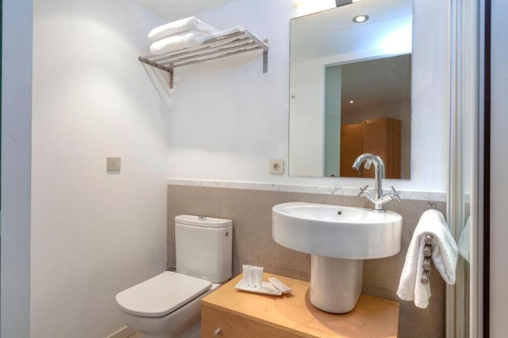 Фото Nm Suites 4*