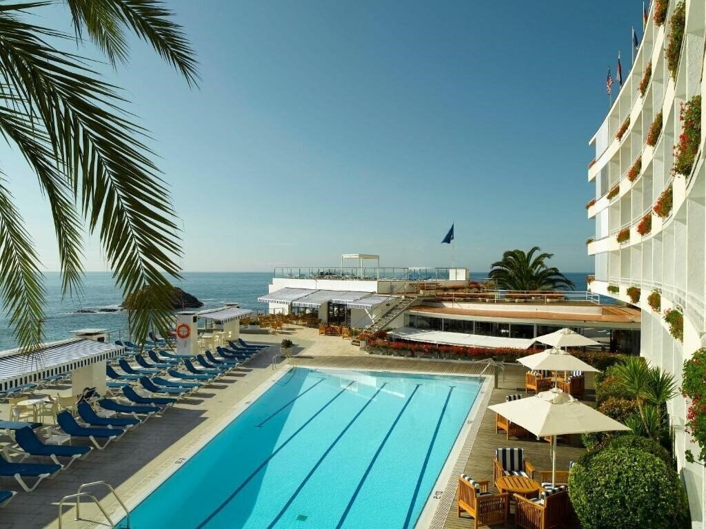 Отель Best Western Premier Gran Hotel Reymar 4*