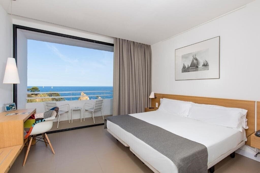Фото Best Western Premier Gran Hotel Reymar 4*