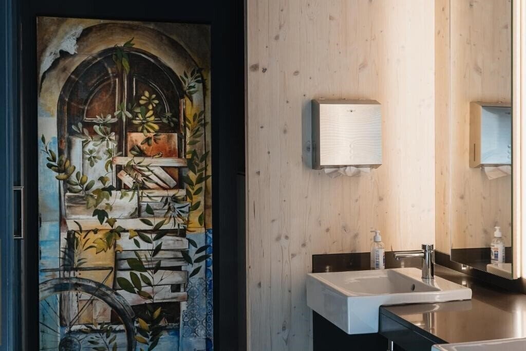 Fotografii Travessera Hotel And Parc Guel 2*