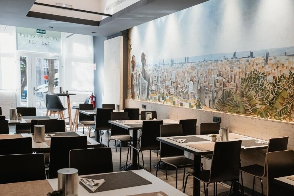 Fotografie Travessera Hotel And Parc Guel 2*