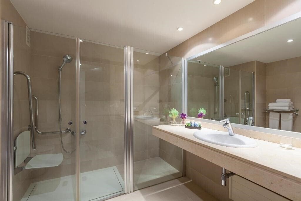 Fotografie Hotel URH Ciutat de Mataro (ex. NH Ciutat de Mataro) 3*