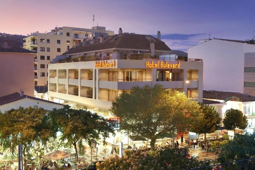 Hotel Bulevard 2*