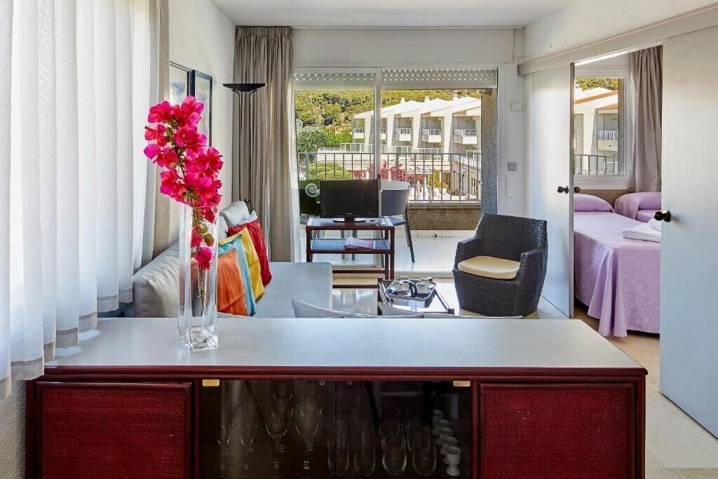 Imaginea Centremar Apart 3*