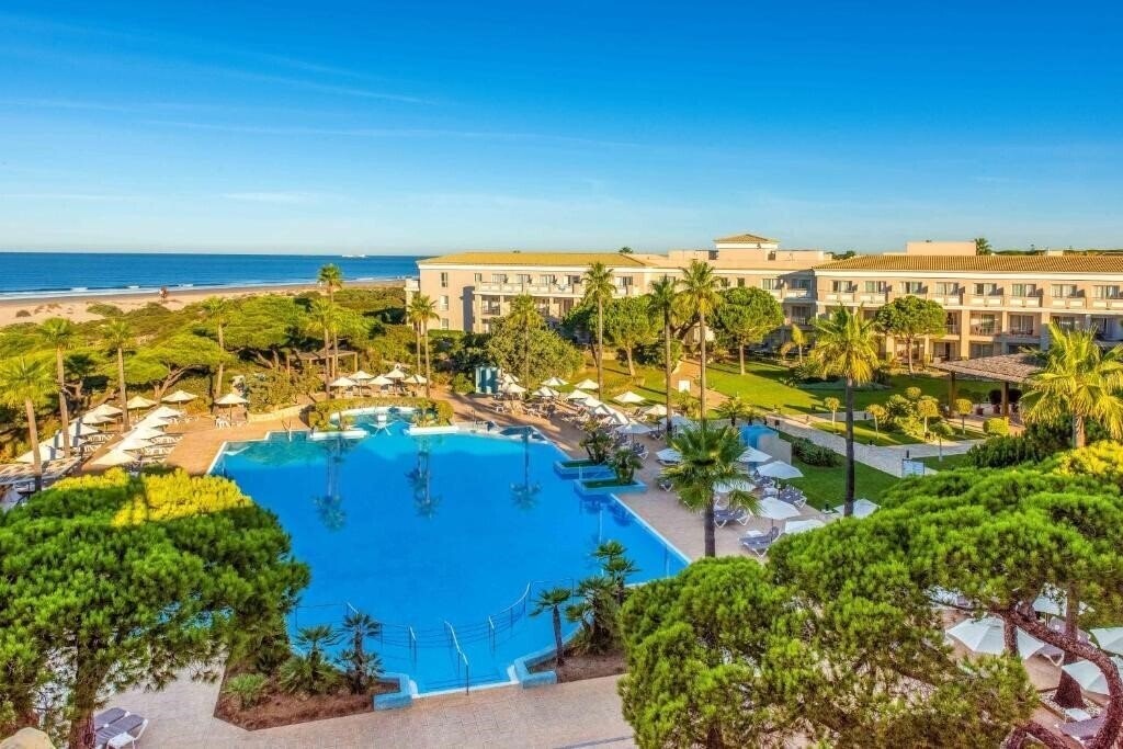 Hotel Valentin Sancti Petri 4*