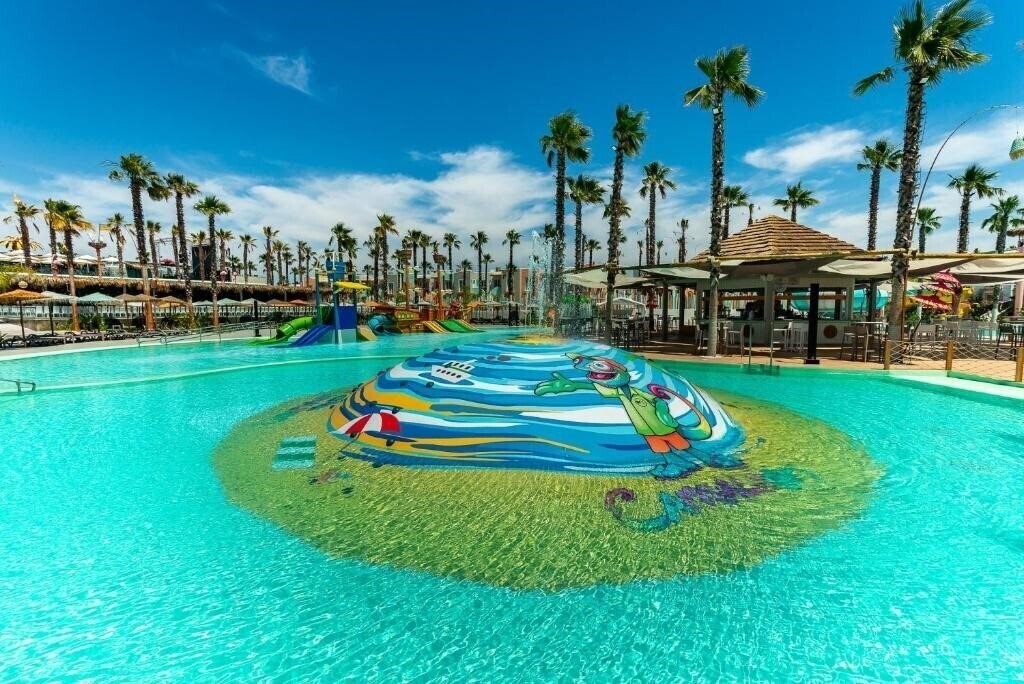 Imaginea ON City Resort All Inclusive Prime (ex. Ohtels Carabela Beach & Golf, Hotel Fergus Style El Cortijo Golf) 4*