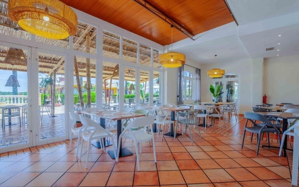 Imaginea Dunas De Donana Golf Resort 3*