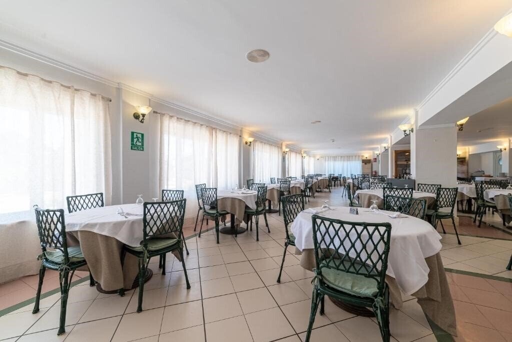 Fotografie Pato Rojo Punta Umbria 3*