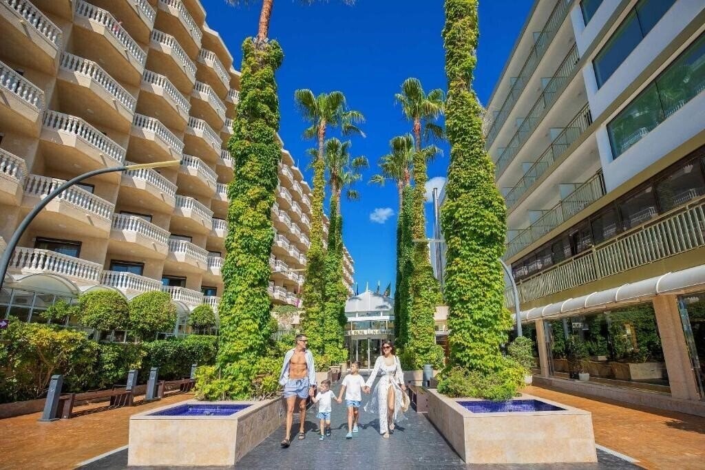 Imaginea Papa Luna 4*