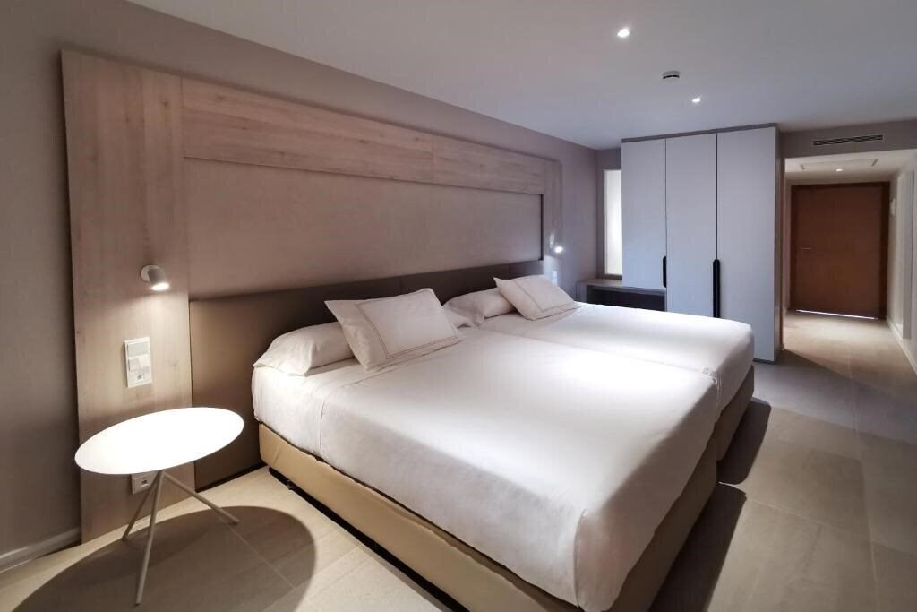 Fotografie Hotel & SPA Castillo De Peniscola (ex. Hotel Los Delfines Peniscola) 4*