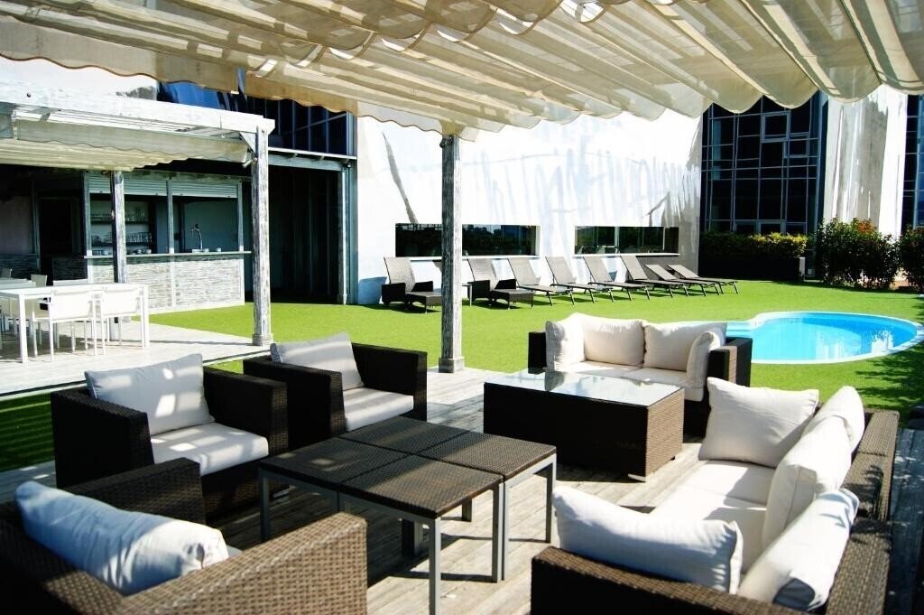 Отель Sercotel Hotel Plana Parc 3*