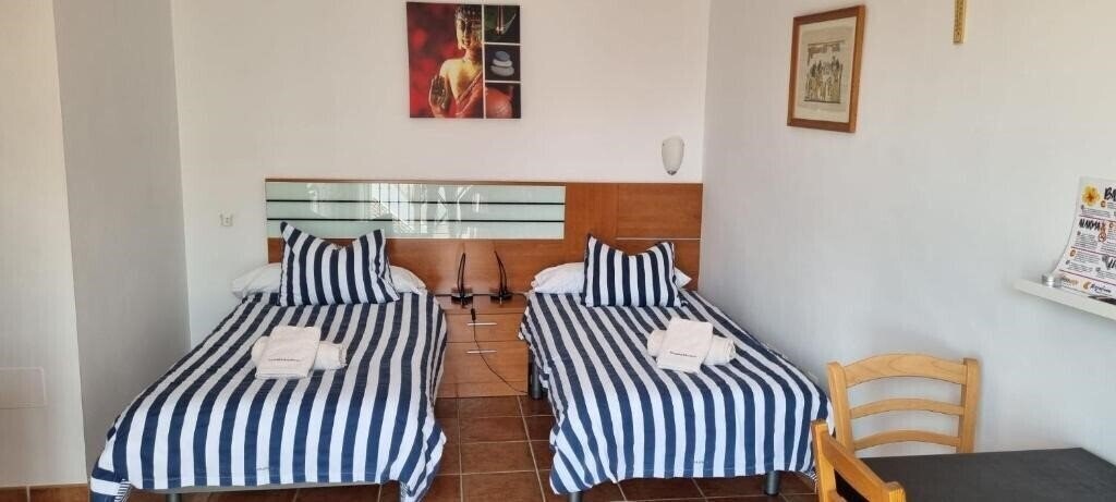 Hotel Nerjaluna 3*