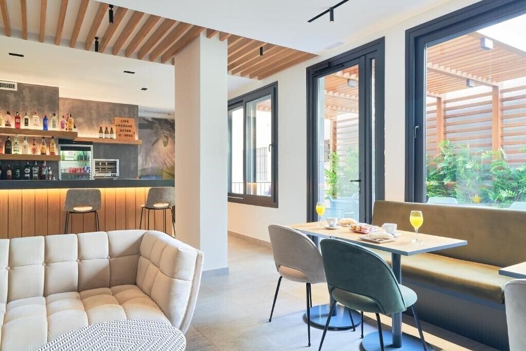 Imaginea Hostal Sol Y Miel 2*