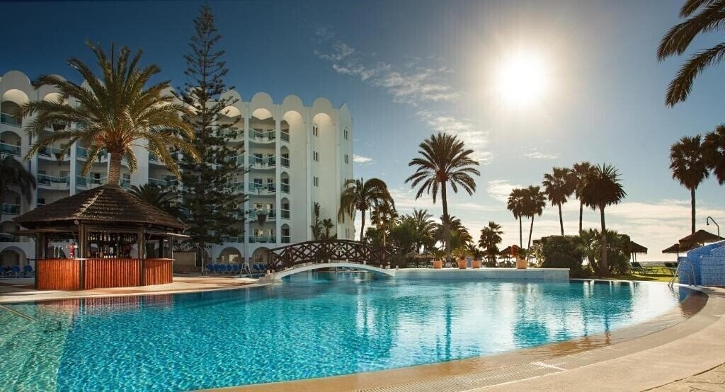 Отель Marinas De Nerja 4*