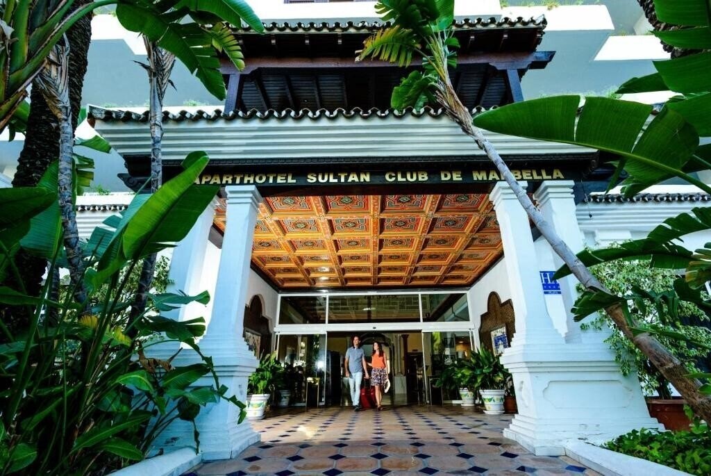 Hotel Monarque Sultan 4*