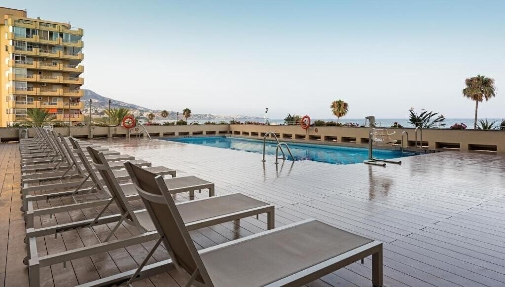 Отель Ilunion Fuengirola 4*